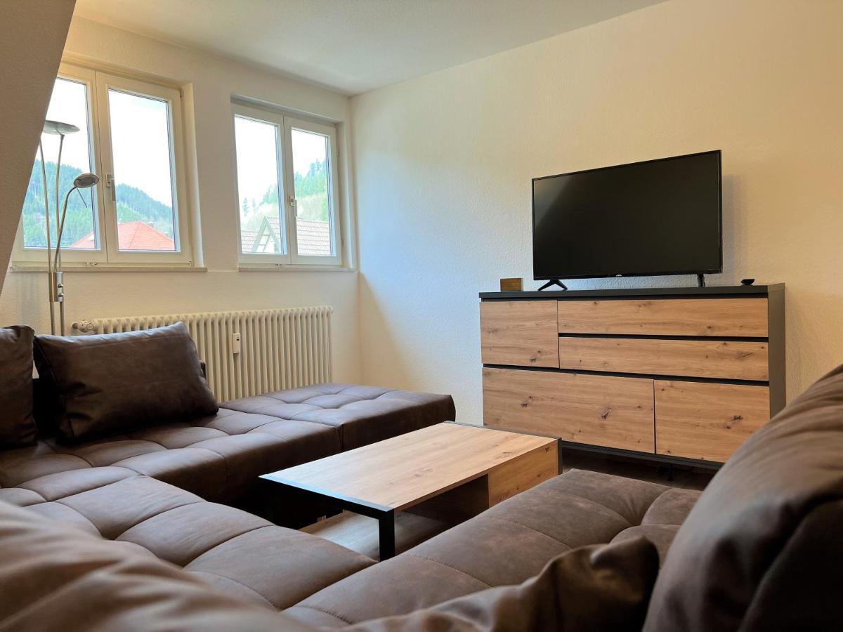 Ferienwohnung Kinzigblick - Balkon - Fuer Kinder - Mit Bettwaesche & Handtuecher Schenkenzell Exterior foto